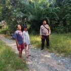 CEGAH GANGGUAN KAMTIBMAS DAN JALIN SILATURAHMI, BHABINKAMTIBMAS SAMBANGI WARGA DESA BINAAN