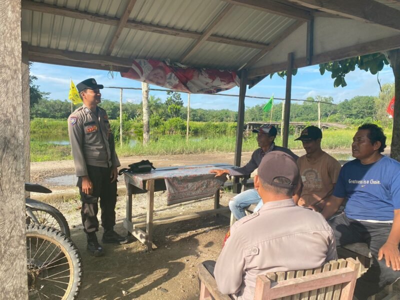 Terus wujudkan Kamtibmas yang kondusif personil Satbinmas Sambangi tokoh masyarakat