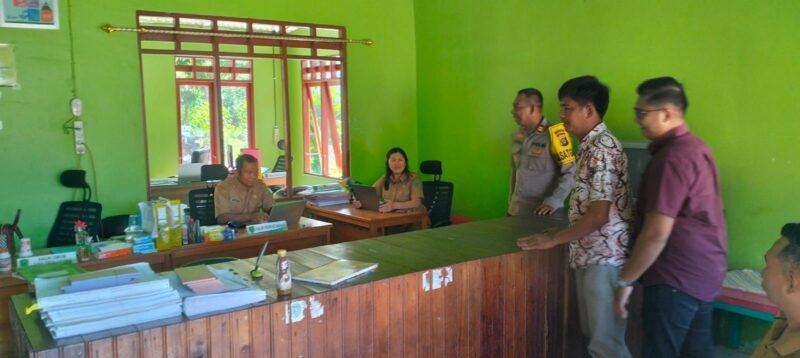 Sat Binmas Polres Pulang Pisau Gelar Binluh di Kantor Desa Anjir Pulang Pisau