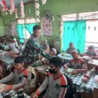 Sinergi TNI dan Pemda HST: Babinsa Dampingi Pelaksanaan MBG untuk Gizi Anak