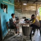 Wujud Kedekatan Dengan Masyarakat, Bhabinkamtibmas Aktif Sambangi Warga Desa Binaanya