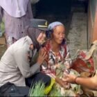Polisi Datang Nenek Penjual Rempah yang Ditipu Pembeli Pakai Uang Mainan di Pamekasan Senyum Riang
