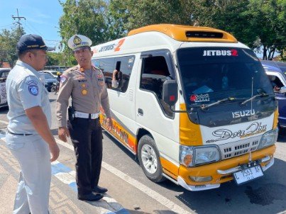 Satlantas Polres Sampang: Gelar Operasi Patuh Pajak dan Pelanggaran Kasat Mata Terhadap Kendaraan Bermotor