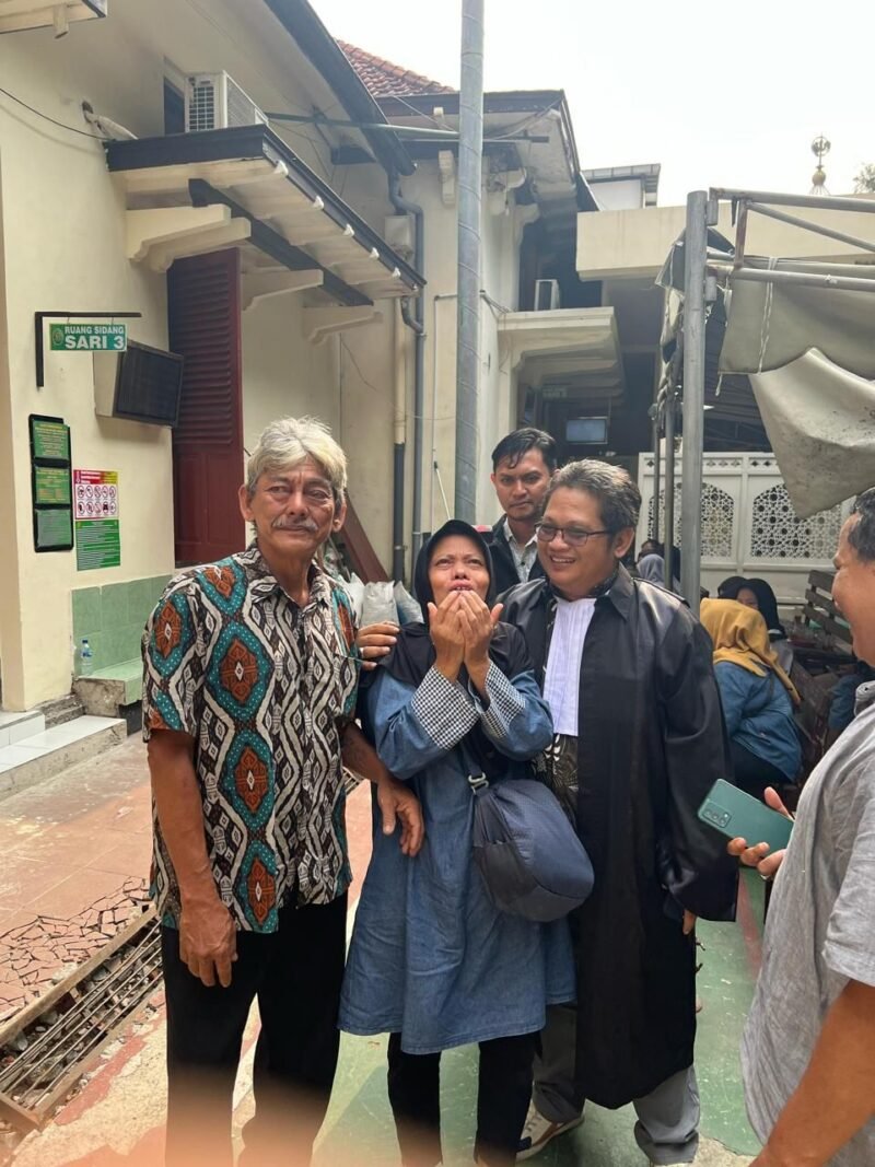 Hakim Jatuhkan Vonis, Bebas Pasangan Lansia Asal Surabaya
