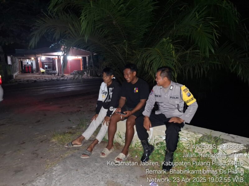 Bhabinkamtibmas Desa Sakakajang Sambangi Masyarakat dengan Beri Imbauan