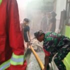 Respons Cepat Babinsa Koramil 1008-06/Banua Lawas Saat Kebakaran di Desa Pematang