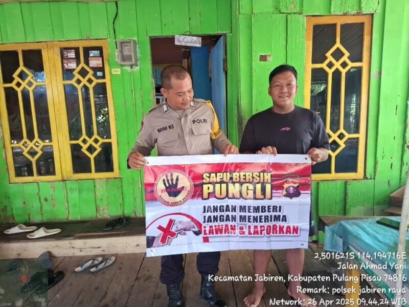 Bhabinkamtibmas Polsek Jabiren Raya sosialisasi Larangan adanya Pungutan Liar