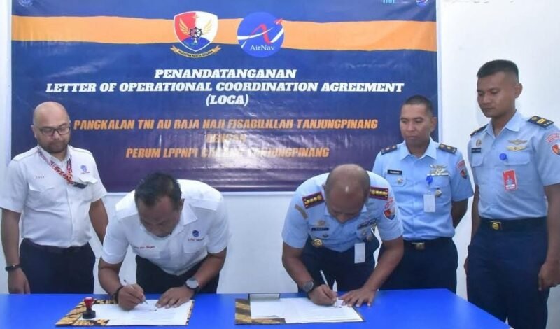 Lanud RHF dan AirNav Tanjungpinang Teken Perjanjian Kerja Sama LOCA