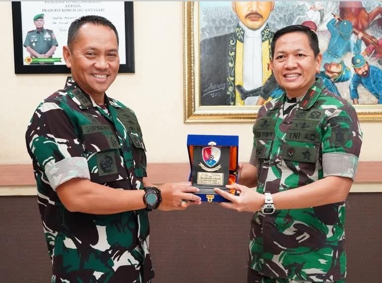 Jalin Keakraban dan Perkuat Sinergitas Komandan Lanud Sjamsudin Noor Kunjungan Silaturahmi ke Danrem 101 Antasari