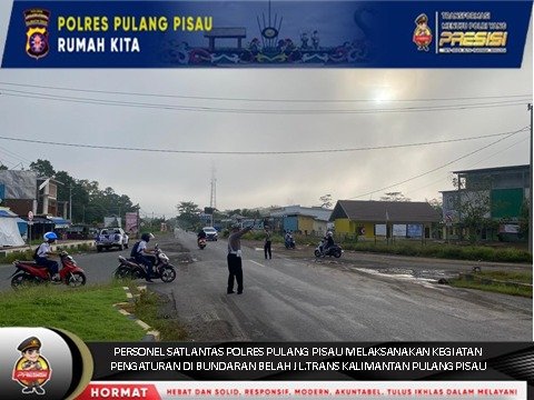 Anggota Lantas Polres Pulang Pisau Atur lalin Pagi, Cegah Kepadatan Ciptakan Rasa Aman bagi pengguna jalan