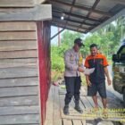 Personel Polsek Kahayan Kuala melaksanakan sosialisasi Maklumat Kapolda Kateng terkait mengemukakan pendapat di muka umum