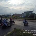 Personel Satlantas Polres Pulang Pisau Siaga Lakukan Pengaturan Pagi Demi Terciptanya Kamseltibcarlantas