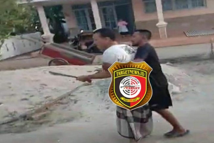 Tiga Tahun Hidup dalam Teror, Seorang Ibu Dua Anak Diabaikan Aparat di Sumenep