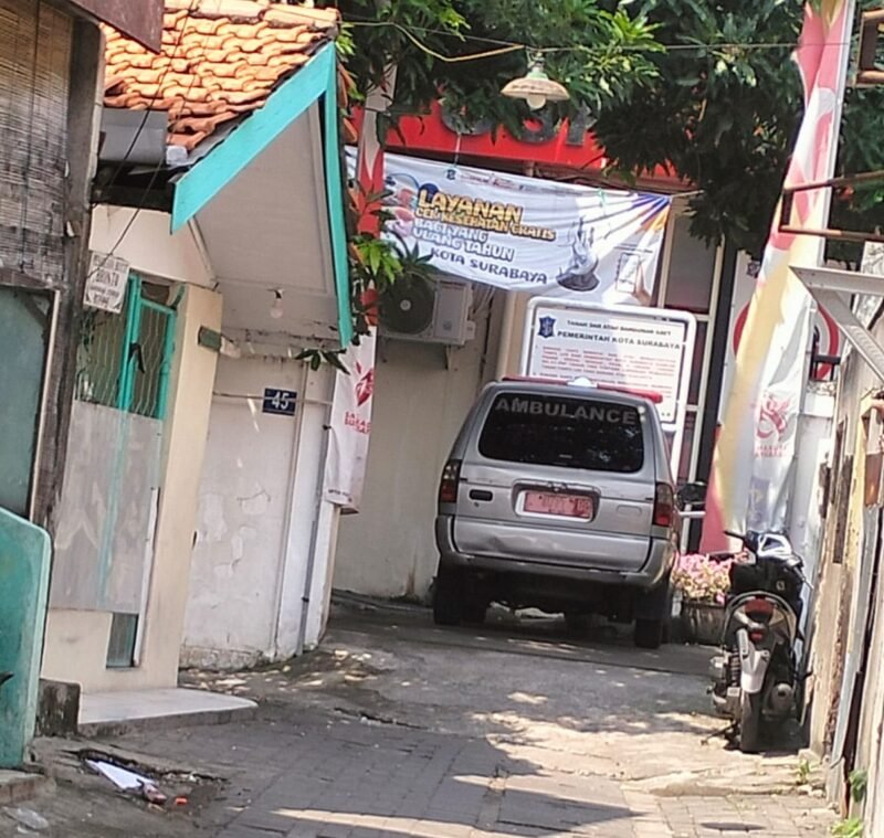 Parkir Liar di Halaman Puskesmas Simolawang Ganggu Pasien dan Layanan Kesehatan, Warga Desak Satpol PP Tindak Tegas