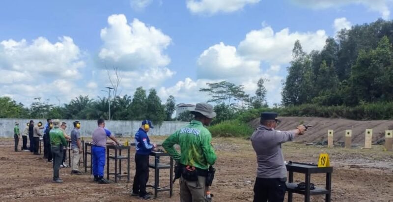 Polres Pulang Pisau Gelar Ujian Menembak bagi Calon Pengguna Senpi Organik Polri