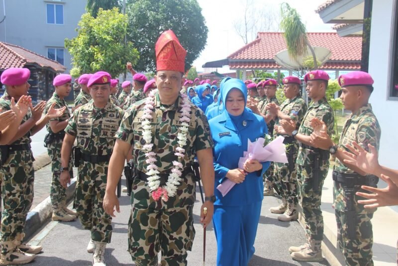 Prajurit Gurita Perkasa Gelar Tradisi Penyambutan Danyonmarhanlan IV Batam