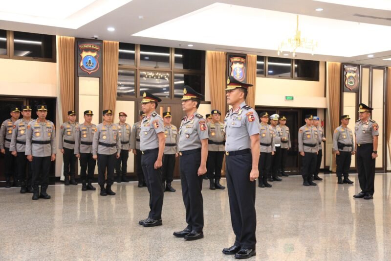 Mabes Polri Gelar Korps, Raport Kenaikan Pangkat Pati Polri, 13 Perwira Tinggi Naik Pangkat