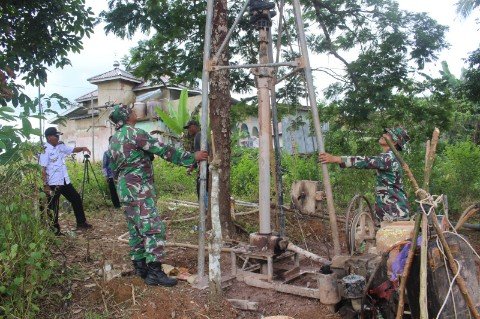 TMMD Ke-124 Kodim 1009/Tanah Laut Targetkan Membangun Lima Titik Sumur Bor Di Desa Gunung Melati