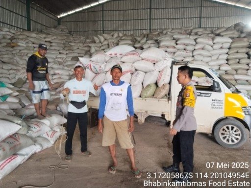 Rutin Sambangi Petani, Bhabinkamtibmas Food Estate Sampaikan Pesan Kamtibmas kepada warga binaan
