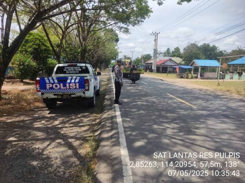 Tim Patroli Satlantas Polres Pulpis Laksanakan Pengaturan di Daerah Rawan Macet dan Laka Lantas pada Jam Rawan Siang