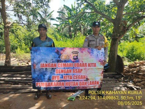 Personel Polsek Kahayan Kuala sambangi warga dan Memberikan himbauan Tentang Larangan Membakar hutan dan lahan