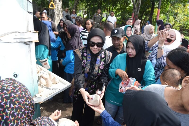 Jum'at Berkah, Wakil Bupati Sidoarjo Manfaatkan Gajinya Untuk Kegiatan Sosial