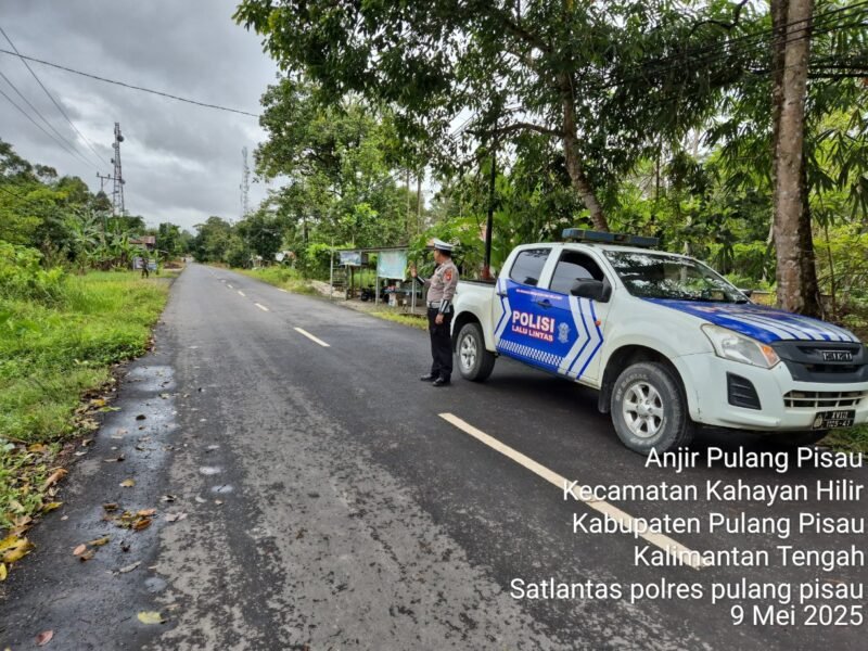 Patroli di Daerah Rawan Laka Lantas, Polisi di Pulang Pisau Imbau Pengguna Jalan Waspada