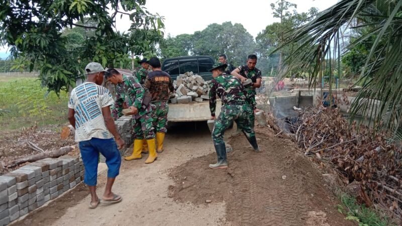 TMMD HST Kejar Target, Paving Blok untuk Jalan Pengambau Hilir Luar Didatangkan