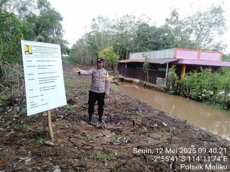 Bhabinkamtibmas Polsek Maliku Melaksanakan Pengecekan Sekat Kanal di daerah Rawan Karhutla