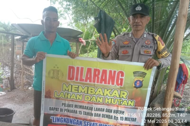 Polsek Sebangau Kuala Mensosialisasikan Himbauan Melarang Membakar Hutan atau lahan kepada Masyarakat