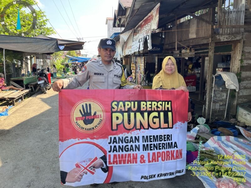 Polsek Kahayan Kuala lakukan sosialisasi kepada warga terkait telah di bentuknya Tim Satgas Saber Pungli di Wilkum Polres Pulang Pisau