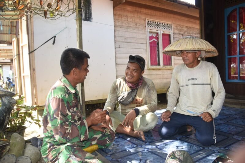 Sederhana Namun Bermakna: Kopi Pengantar Komunikasi Satgas TMMD dan Warga