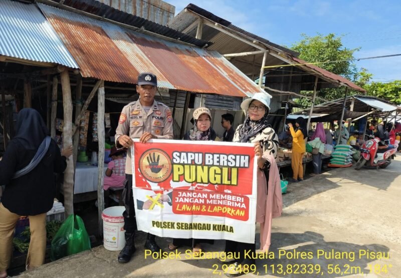 Door To Door Polsek Sebangau Kuala laksanakan sosialisasi Saber Pungli