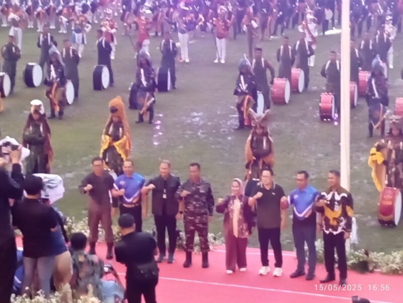 Foto : Sekda Prov Jatim Adhy Karyono, Kandidik Jatim, Aries Agung Paewai, DPRD Prov Jatim Sri Untari Bisowarno, Walikota Batu Nurochman,Kapolres Andi Yudha Pranata, Kajari Didik Adyotomo,