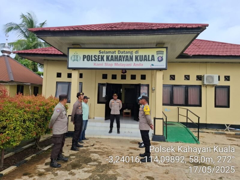 Rutinitas Personil polsek Kahayan kuala melaksanakan serah terima piket penjagaan mako polsek Kahayan kuala