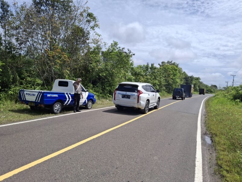 Personel Satlantas Polres Pulang Pisau Menggelar Patroli Daerah Rawan Laka dan Rawan Pelanggaran Lalu Lintas