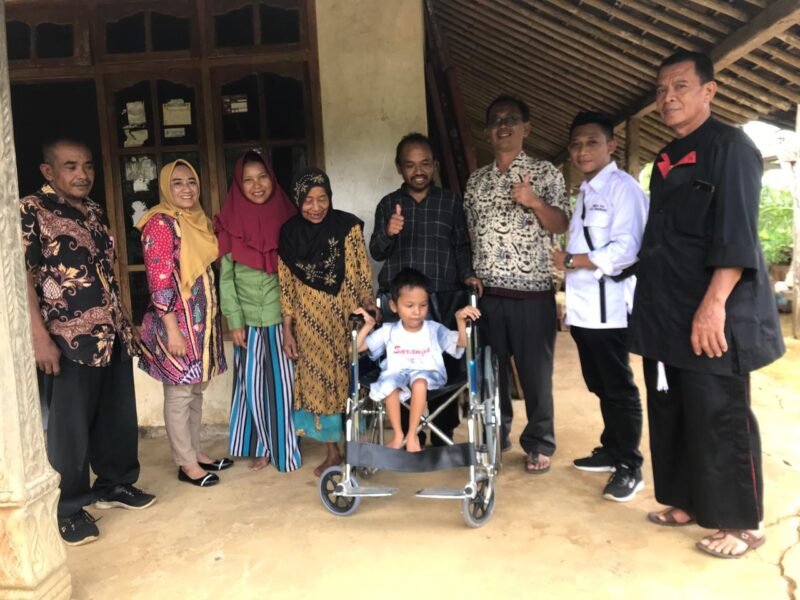TKSK Ngrayun Bantu Warga Kurang Mampu dan Disabilitas di RSUD Harjono Ponorogo