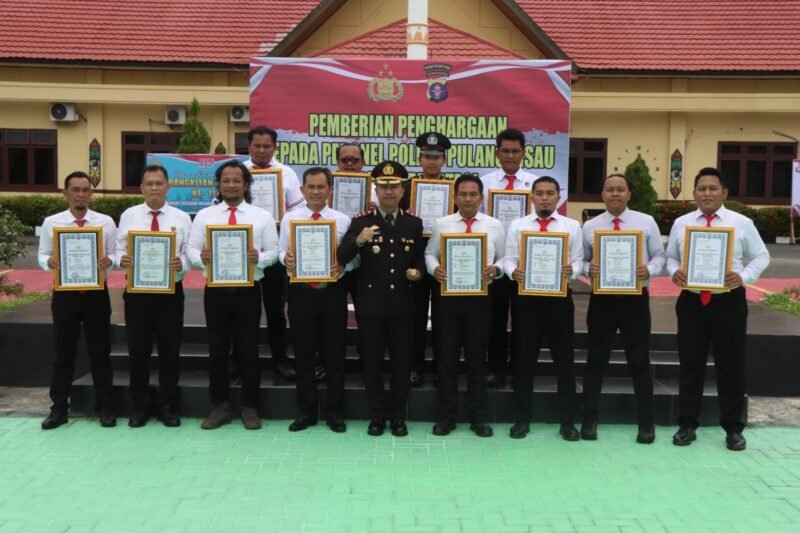 Apresiasi Kinerja Personil, Kapolres Pulang Pisau Berikan Penghargaan atas Pengungkapan Kasus Pembunuhan, Narkotika, dan Dedikasi Pembuatan Berita serta Konten Positif
