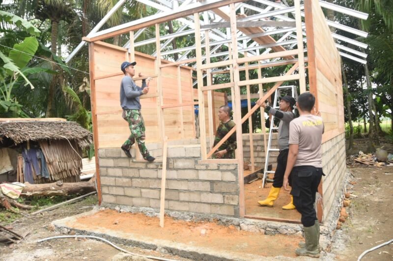 Rehab RTLH di Pengambau Hilir Luar Capai 40 Persen, Optimis Rampung Tepat Waktu