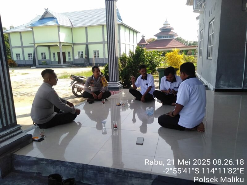 Personel Bhabinkamtibmas Polsek Maliku Melaksanakan Kegiatan Cooling System