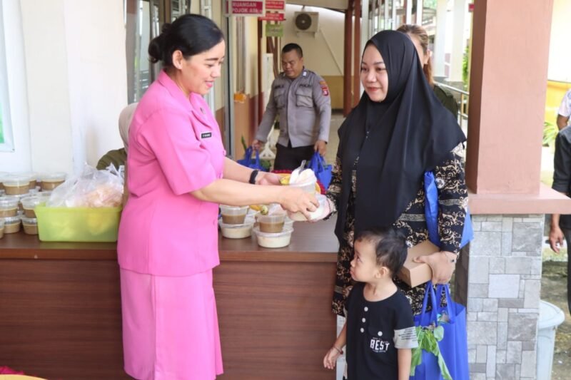 Bhayangkari Cabang Pulang Pisau Terlibat Aktif di Gebyar Posyandu Presisi untuk Tekan Angka Stunting