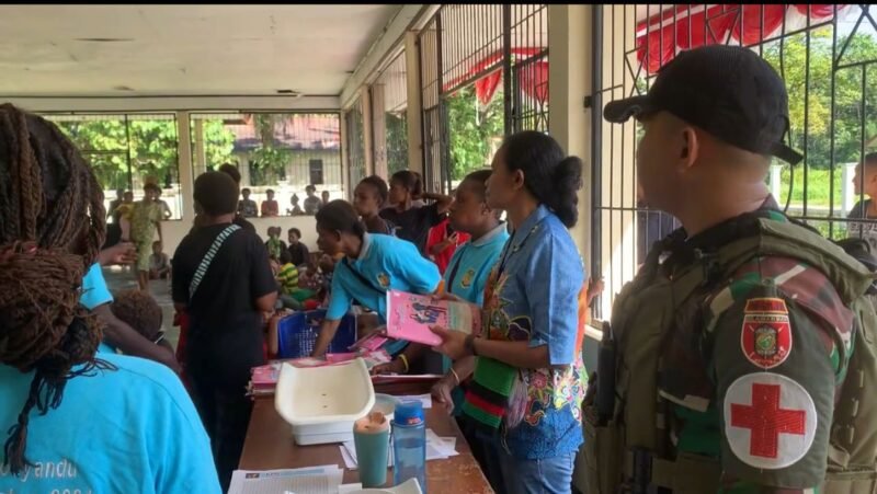 Satgas Pam Obvitnas, PT Freeport Indonesia Yonif 611/Awang Long Gelar Posyandu Bersama CHD dan Puskesmas Timika
