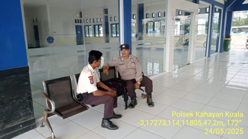 Personel Polsek Kahayan Kuala menyampaikan pesan Kamtibmas, dan Himbauan kamtibmas dan mendukung Program pemerintah terkait ketahanan pangan.