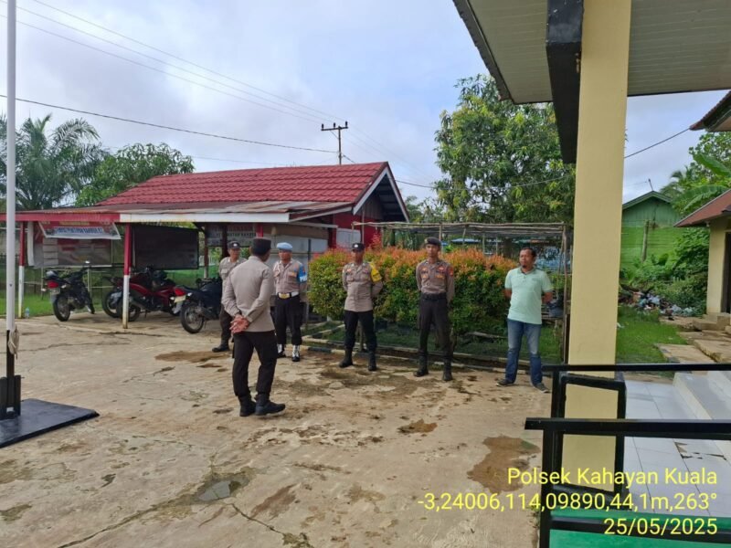 Melaksanakan kegiatan Apel SOC siaga bencana & Penyampaian arahan dari Pimpinan kepada Anggota terkait tugas di lapangan.