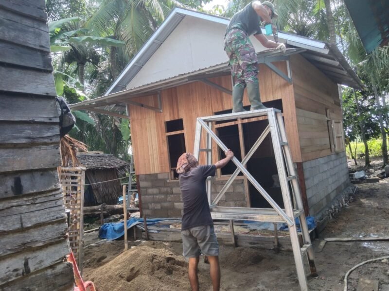 Satgas TMMD ke-124 Kodim 1002/HST Terus Maju Bedah Rumah Tidak Layak Huni Ardiansyah