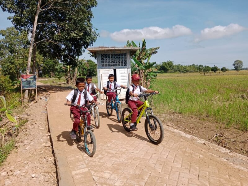 Jalan Program TMMD, Kodim 1002/HST Mulai Dinikmati Warga Pengambau Hilir Luar