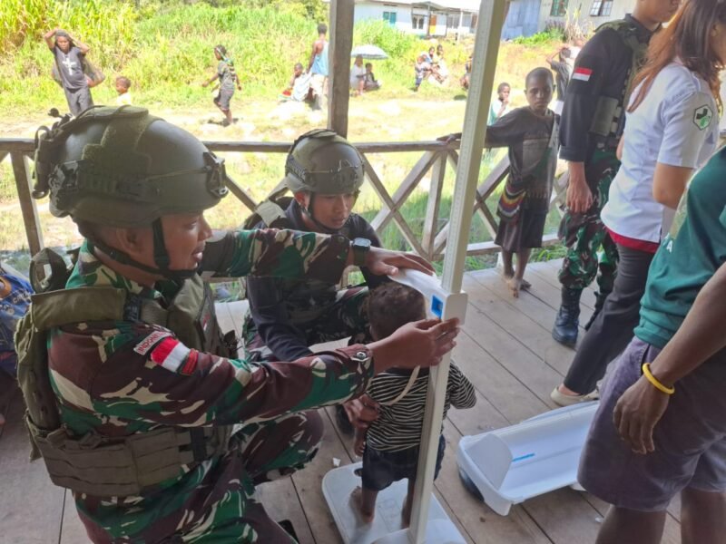 Satgas Pam Obvitnas PT Freeport Indonesia Gelar Pelayanan Kesehatan dan Posyandu di Distrik Jila