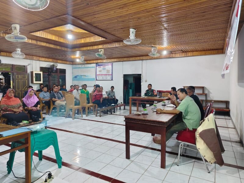 Babinsa Semangau Hadiri Musdes Pembahasan Dan Penetapan Indeks Desa Tahun 2025