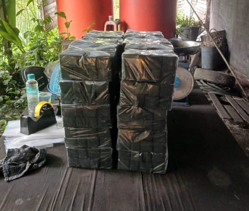 Diduga Tak Miliki Izin, dan Intimidasi Wartawan, Aktivitas Gudang Briket di Pontianak Utara Disorot Tajam