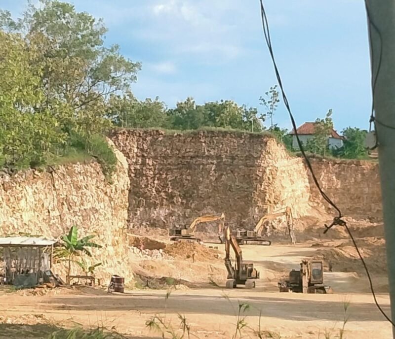 Foto: Galian C ilegal di Sampang Semua ilegal di Sampang